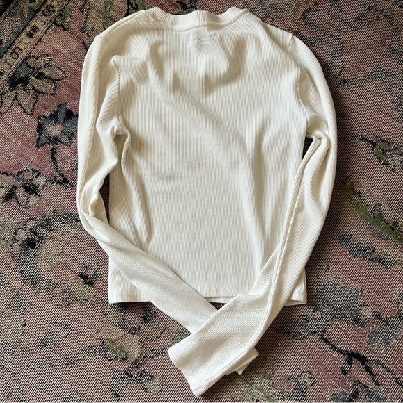 Abercrombie long sleeve ribbed crew tee - Picture 2 of 3
